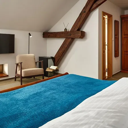 Latran House 71 By Kh