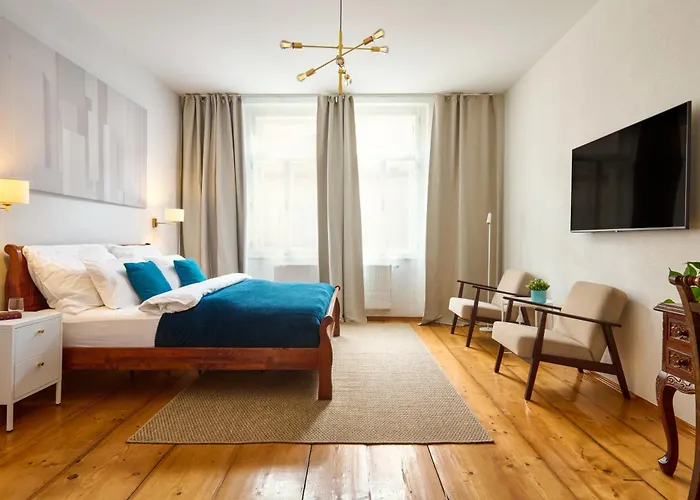 Latran House 71 By Kh Πανσιόν 3*