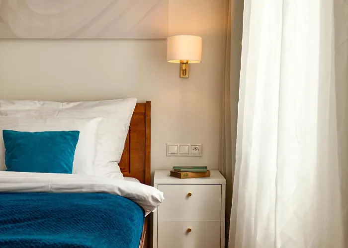 Latran House 71 By Kh 3*