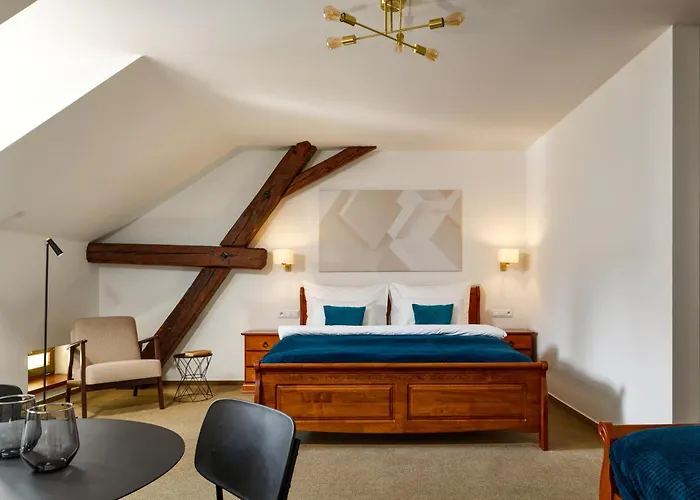 Πανσιόν Latran House 71 By Kh 3*