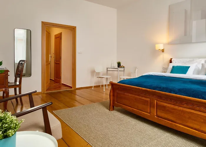 Latran House 71 By Kh 3*