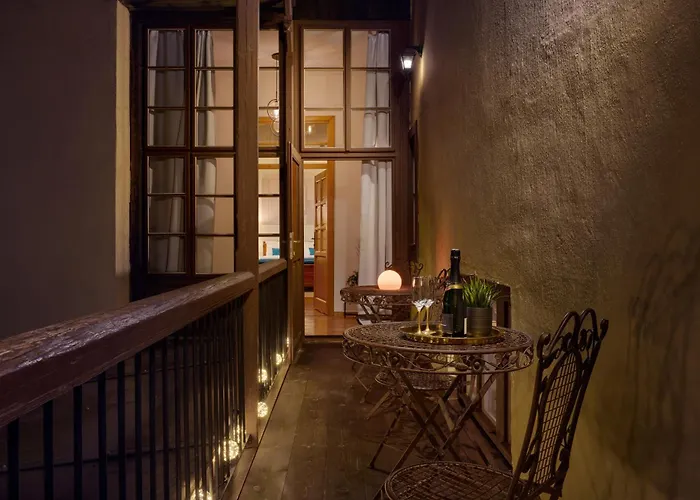 Πανσιόν Latran House 71 By Kh